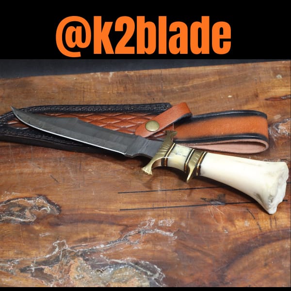 Camel bone hunter