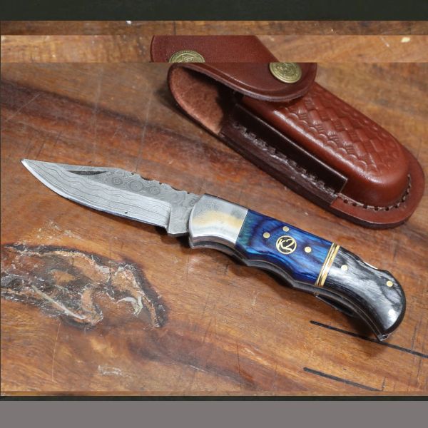 Blue accent folding knife